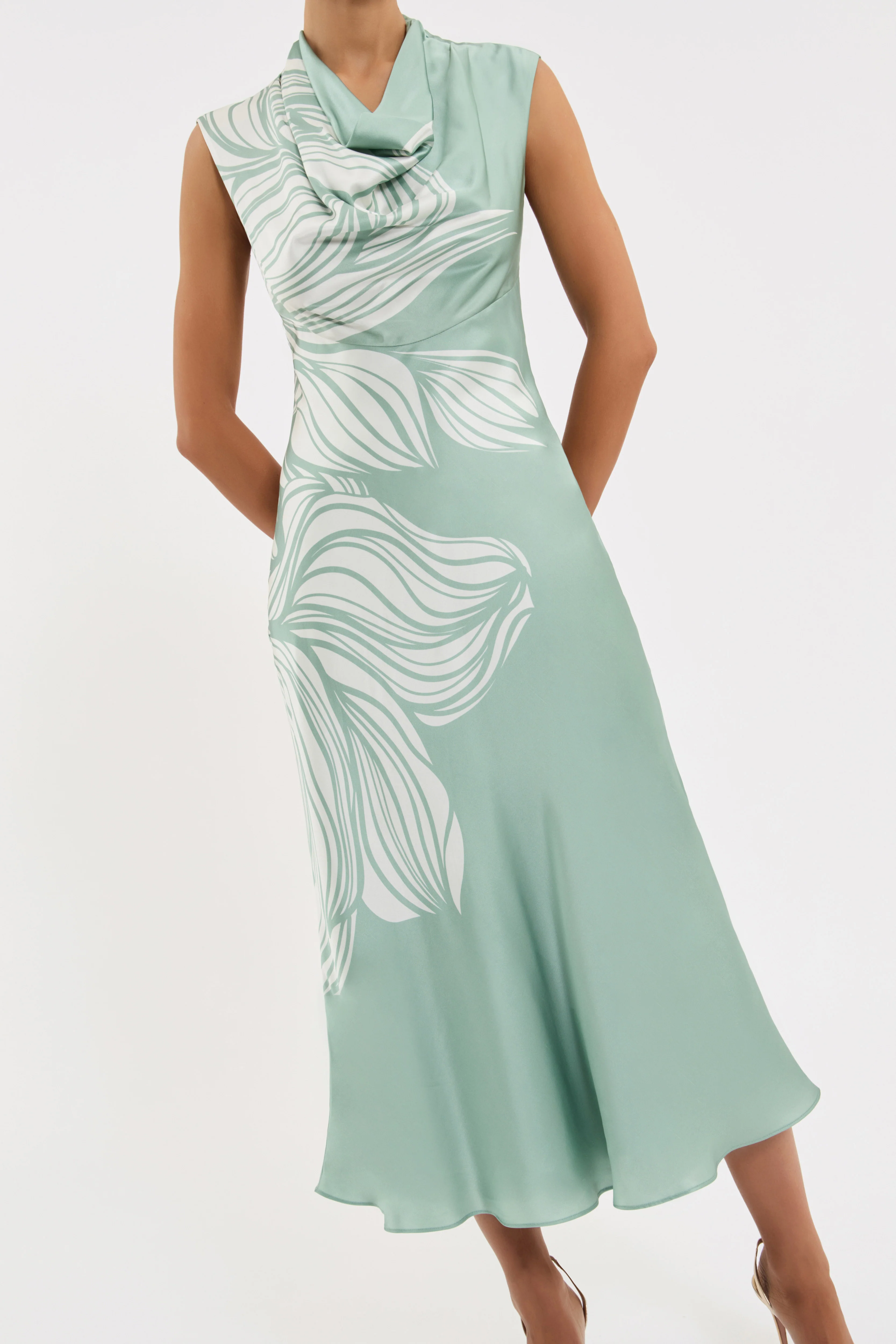 Lalisa Midi Dress - Image 5