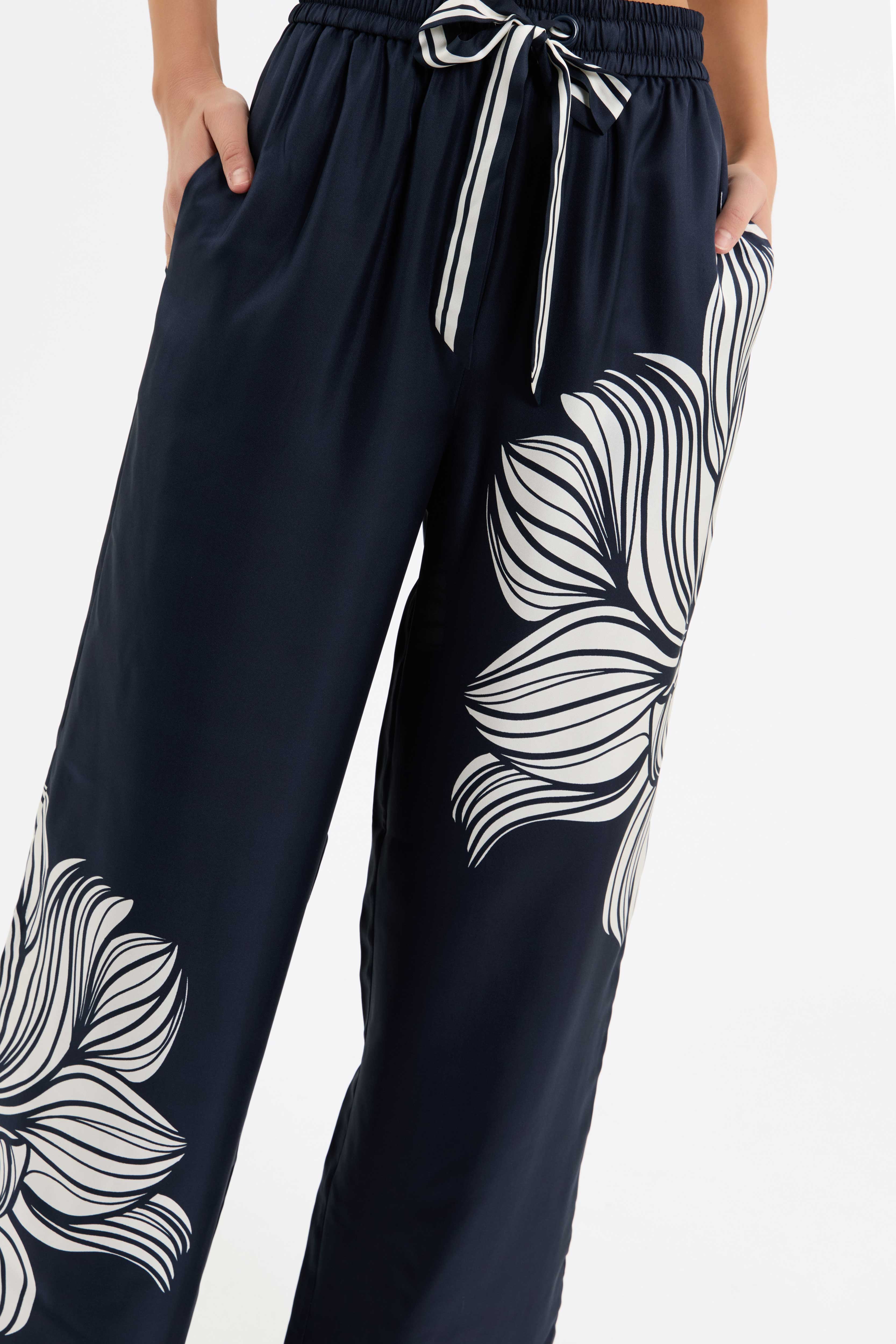 Lalisa Pant - Image 5
