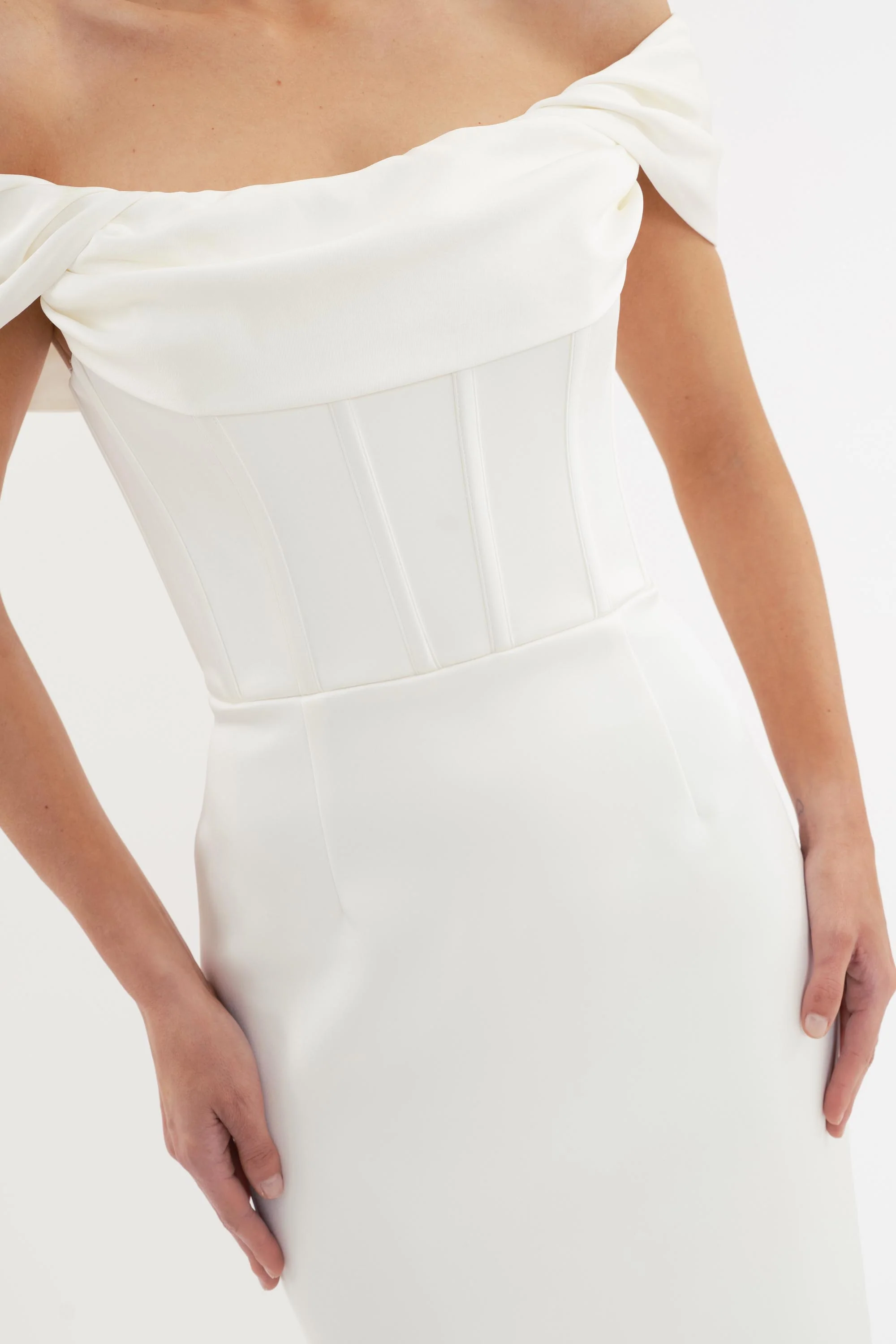 Lia Gown - Image 5
