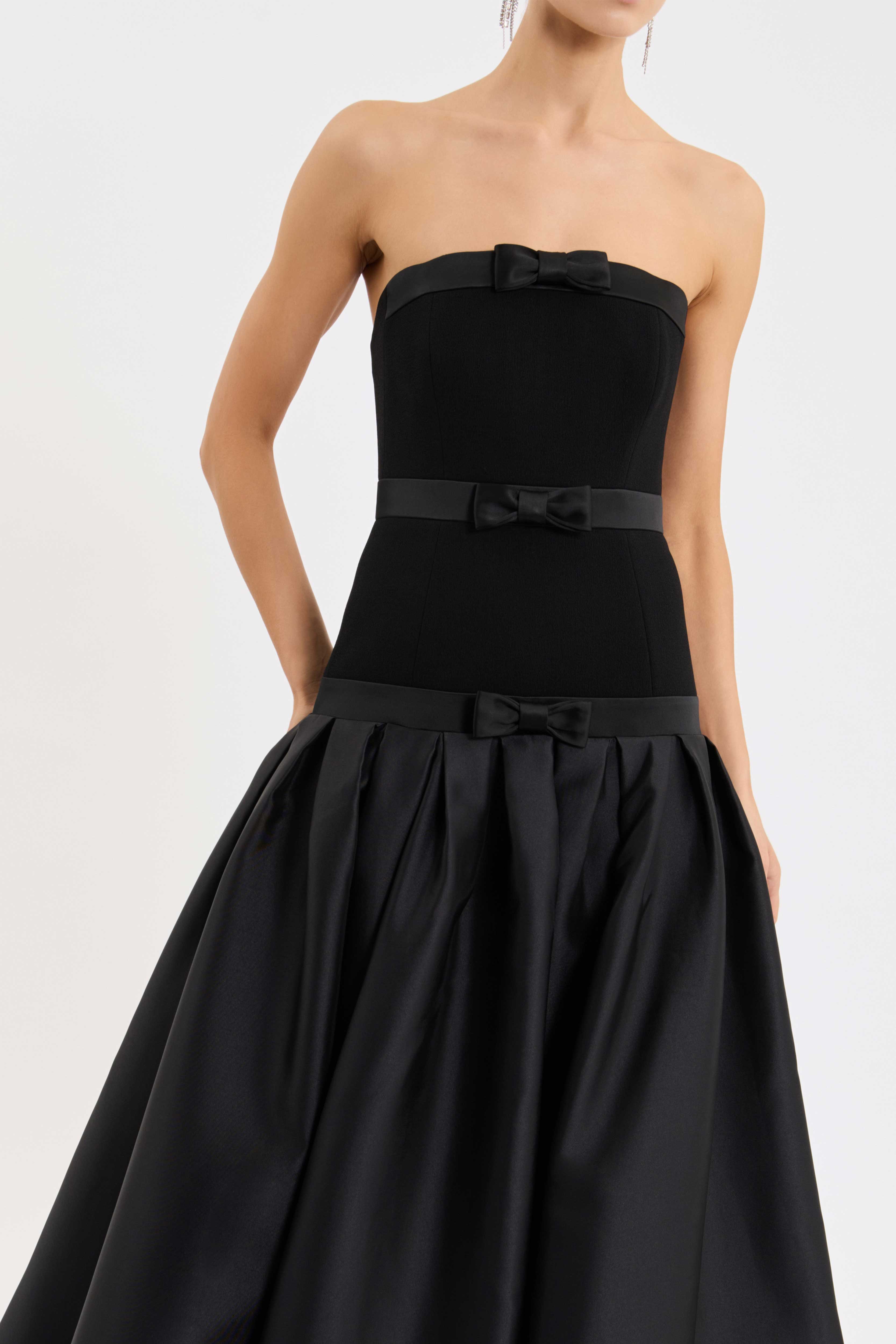 Zendaya Gown - Image 5